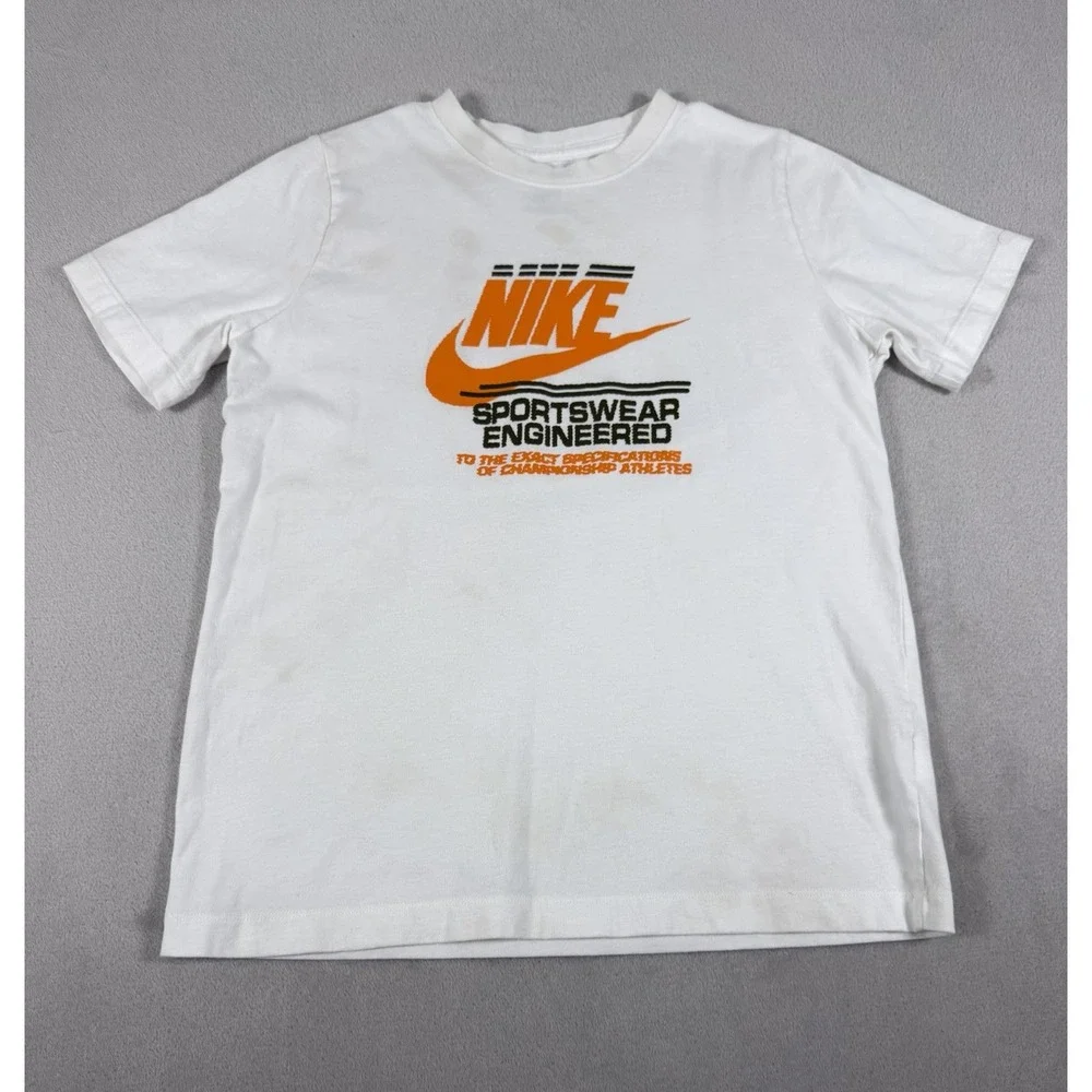 Nike Sportswear Engineered To The Exact Specifications T-shirt Size XL